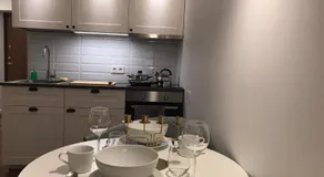 Five Star Downtown Apartment - Image 5