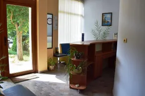 Sunny House Hotel - Image 4