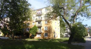 Retro Apartment - Image 5