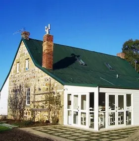 Craigie Knowe Cottage & Vineyard - Image 1