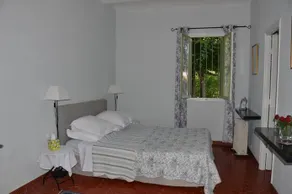 Les Cyprès - Image 2