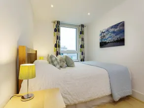 Vive Unique Apartment in St Georges Vauxhall - Image 1