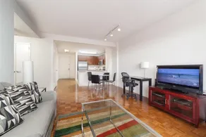 Washington Street Apartments at Monaco - Image 4