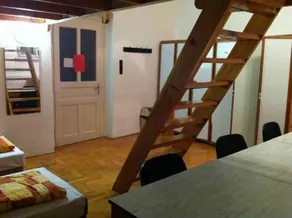Season Hostel 2 - Image 5