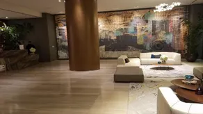 Waterfront Deluxe Apartment with Parking - Image 3