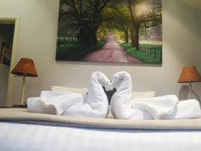 Comfort Manor - Image 4