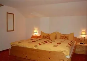 Double room, bath, toilet, balcony - Image 4