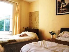 Maindee Cottage - Image 3