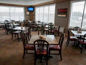 Deer Lake Motel - Image 3