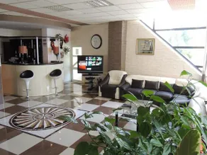 Island Club - Image 2