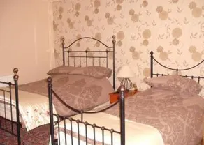 Travellers Inn Barnsley - Image 2