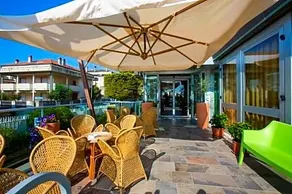 Hotel Eden - Image 2