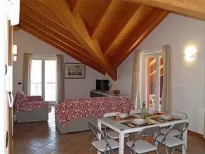 NELLA - Image 5