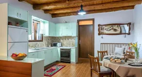 Samarian Cottage - Image 3