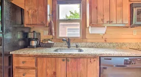Cabin in Mill Spring Near Parker-Binns Winery - Image 3