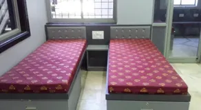 Royal Guest House - Image 2