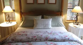 Shawnigan Lake Bed and Breakfast - Image 3