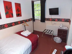 Cross Keys Hotel - Image 3