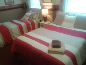 Angels Guest House Blackpool - Image 4