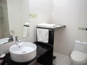 Xingtai Chenguang Express Hotel - Image 5