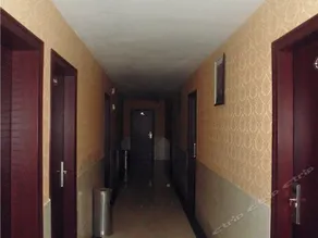 XIAOPING HOTEL - Image 2