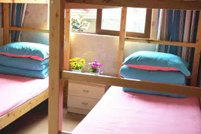 Garden Hostel Chengdu - Image 3
