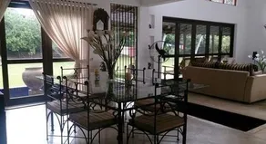 Villa W - Image 2