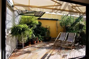 Loft De Cannes Bed And Breakfast - Image 2