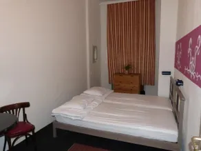 Corner Hostel - Image 4