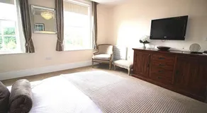 Sterling House @ Short Stays - Image 2