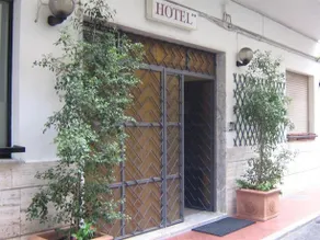 Hotel Elizabeth - Image 2