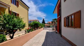 Natasa Apartments Novigrad - Image 3