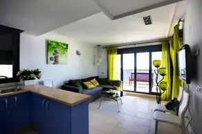Fetiche Sky Apartamentos - Image 2