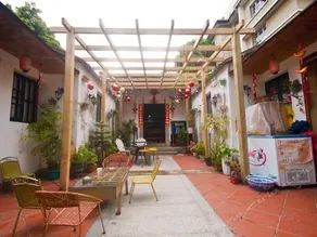 Mengyuan Gucuo Retro Hostel - Image 3