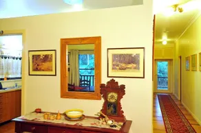 Tom and Sue's Place - Image 4
