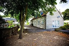 Bodkin House Hotel - Image 2