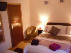 Mountain View House - Image 3