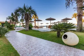 Zephyros Beach - Image 5