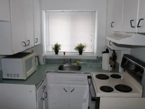 Adib Apartments 625 Borthwick Ave - Image 5