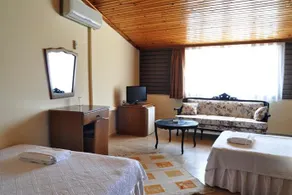 Troy Otel - Image 4