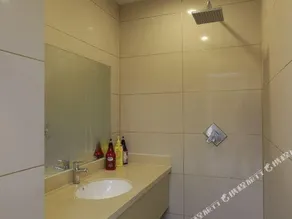Jing Cheng Hotel - Image 4