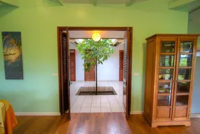Green Room Villa - Image 2