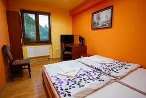 Hotel Central - Image 5