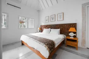 SooBali White Villa - Image 2