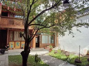 Above The Moon Inn - Image 2