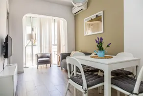 Modern Apt in the lovely neighbourhood of Gracia - Image 1