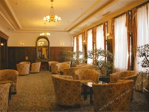 Longmen Grand Hotel - Image 2