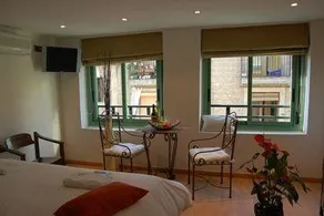 Ainb Plaza Catalaunya Apartments - Image 3