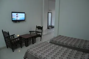 OYO 7128 Hotel Rama - Image 3