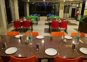Hotel Holiday Inn Highway - Image 4